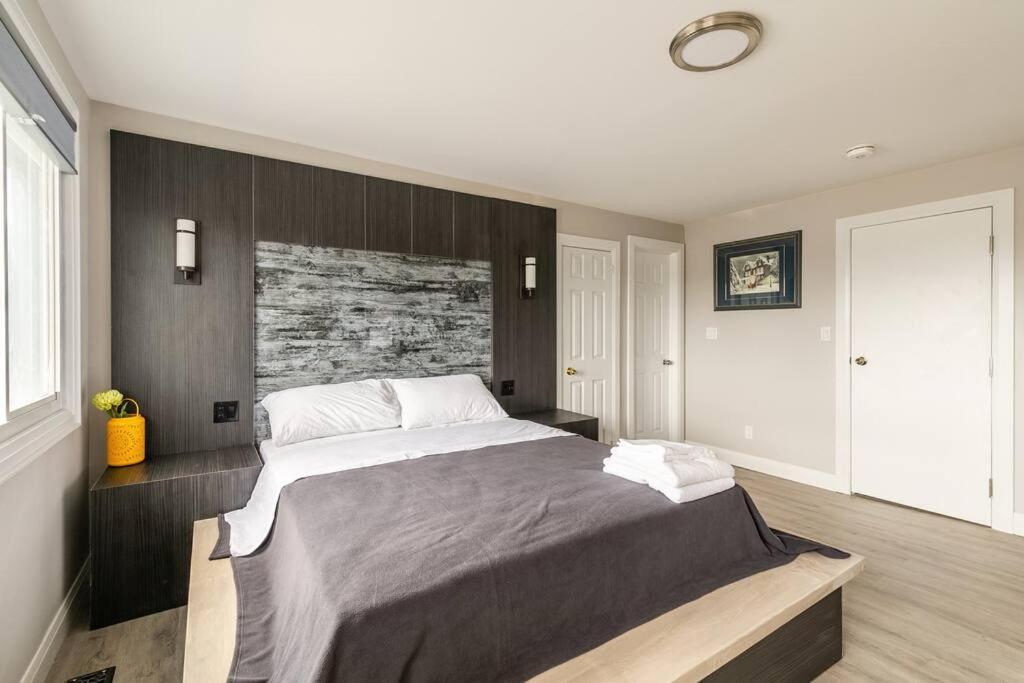 Modern House Newly Furnished 3 Mins Drive To Fall Niagara Bagian luar foto